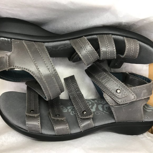 propet aurora wedge sandal